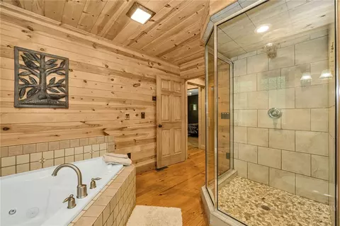 Bath - 4098 Roundabout Rd, Creston, NC 28615 photo 1 of 5
