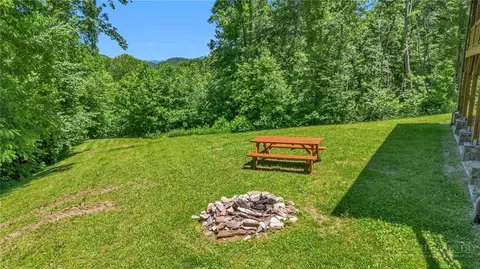 Exterior - 4098 Roundabout Rd, Creston, NC 28615 photo 5 of 5