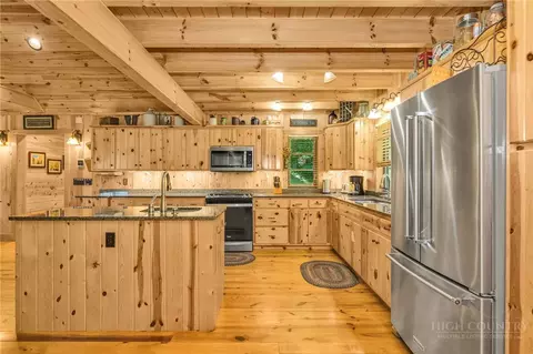 Kitchen - 4098 Roundabout Rd, Creston, NC 28615 photo 5 of 6