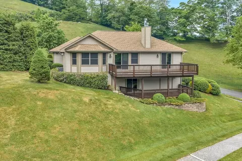 123 Liberty Ln, Banner Elk, NC 28604
