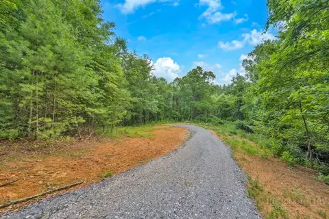 439 Howell Rd, Lansing, NC 28643 photo 17