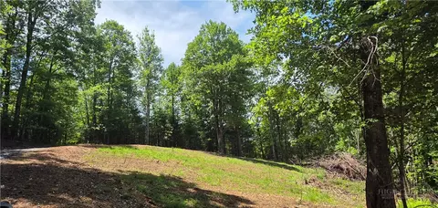 439 Howell Rd, Lansing, NC 28643 photo 2
