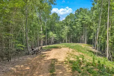 439 Howell Rd, Lansing, NC 28643 photo 37