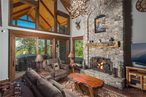 Living - 220 Persimmon Ln, Boone, NC 28607 photo 2 of 5