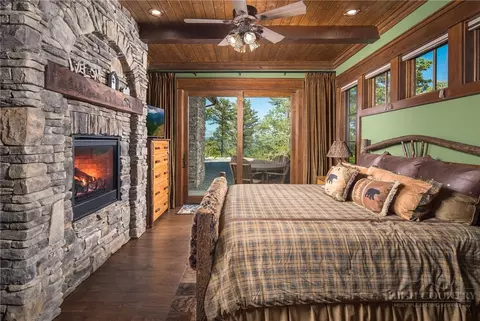 Bedroom - 220 Persimmon Ln, Boone, NC 28607 photo 2 of 4