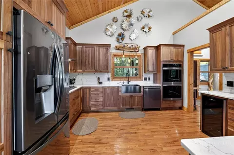 Kitchen - 173 Rhododendron Dr, Beech Mountain, NC 28604 photo 5 of 5
