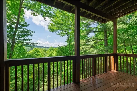 Exterior - 173 Rhododendron Dr, Beech Mountain, NC 28604 photo 8 of 14