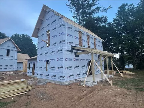 1 N Jefferson Ave, West Jefferson, NC 28694
