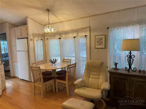 Dining - 397 Elderberry Loop, Newland, NC 28657 photo 3 of 6