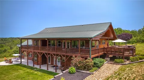 89 Waxberry Dr, Glade Valley, NC 28627