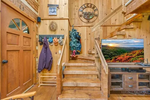 Entry Way - 711 Meadow Rd, Ferguson, NC 28624 photo 1 of 1