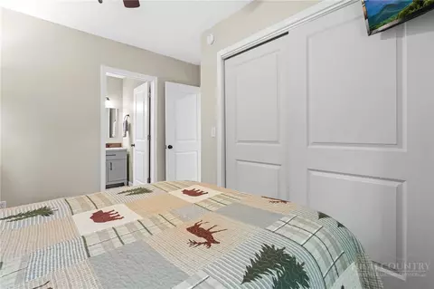 Bedroom - 100 Teaberry Trl, Beech Mountain, NC 28604 photo 2 of 4