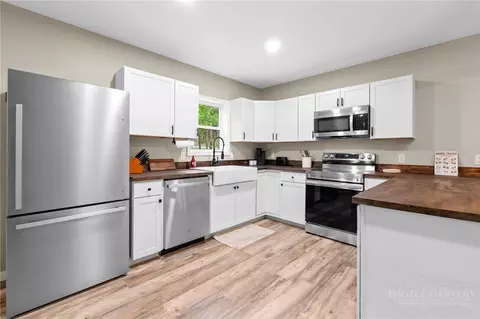Kitchen - 100 Teaberry Trl, Beech Mountain, NC 28604 photo 1 of 4