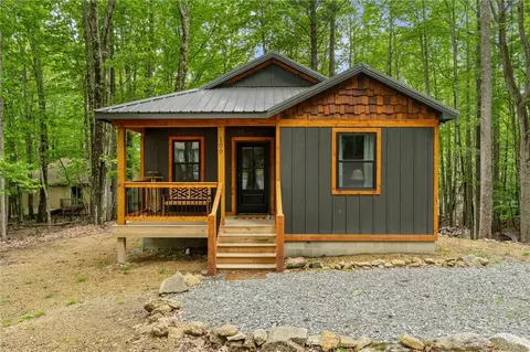 Exterior - 100 Teaberry Trl, Beech Mountain, NC 28604 photo 4 of 10