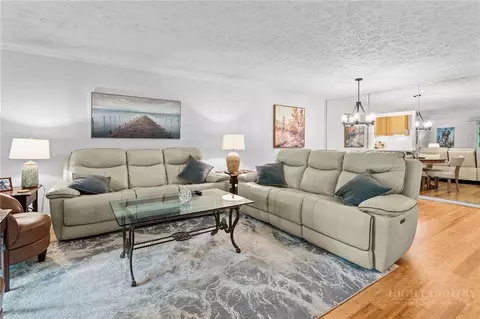Living - 101 Golf View Dr #3, Beech Mountain, NC 28604 photo 3 of 3