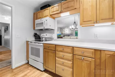 Kitchen - 101 Golf View Dr #3, Beech Mountain, NC 28604 photo 4 of 4