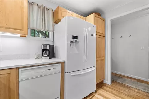 Kitchen - 101 Golf View Dr #3, Beech Mountain, NC 28604 photo 3 of 4