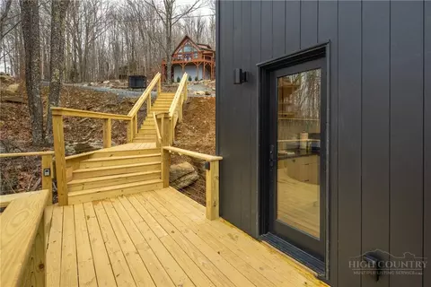 Exterior - 234 Wild Daisy Ln, Beech Mountain, NC 28604 photo 7 of 7