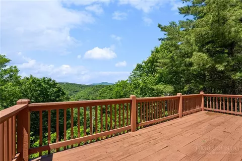 Exterior - 310 Locust Point Dr, Boone, NC 28607 photo 2 of 6