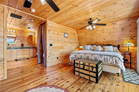 Bedroom - 310 Locust Point Dr, Boone, NC 28607 photo 4 of 9