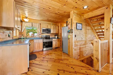 Kitchen - 310 Locust Point Dr, Boone, NC 28607 photo 2 of 3