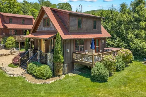 52 Eagle Cottage Ln #8, Banner Elk, NC 28604