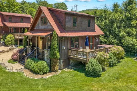 52 Eagle Cottage Ln #8, Banner Elk, NC 28604