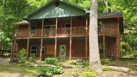 115 Old Camptown Dr, Hayesville, NC 28904