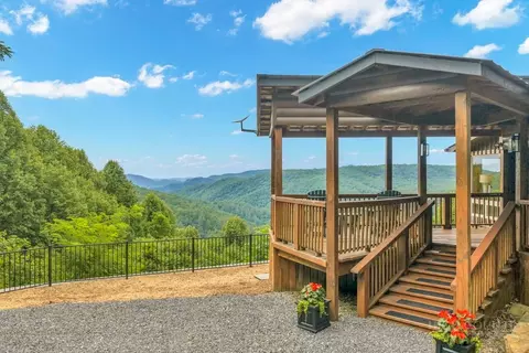 118 Paisley Vw, Lenoir, NC 28645
