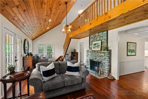 351 Old Bark, Boone, NC 28607