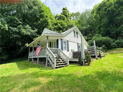 2621 Helton Creek Rd #2, Lansing, NC 28643