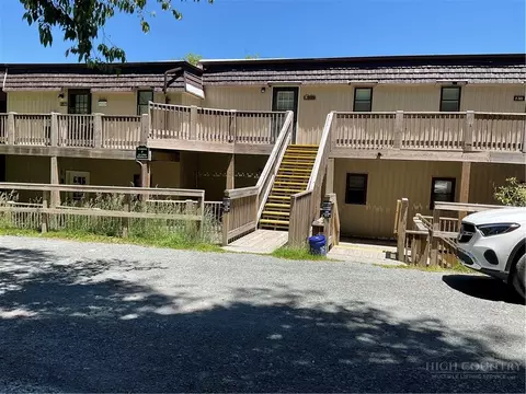 105 Upper Holiday Ln #F224, Beech Mountain, NC 28604