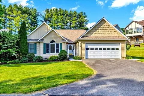 144 Rocky Creek Ct, Jefferson, NC 28640