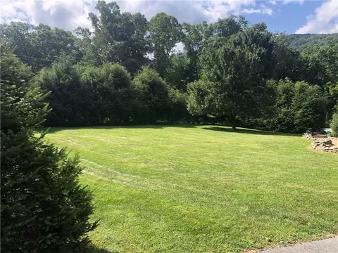 44 Eagle Cottage Ln, Banner Elk, NC 28604