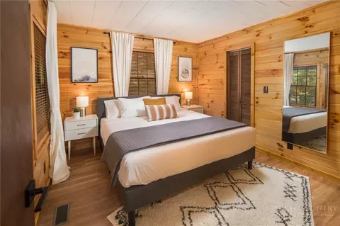 Bedroom - 174 Horse Shoe Ridge Rd, Deep Gap, NC 28618 photo 1 of 7