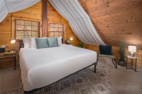 Bedroom - 174 Horse Shoe Ridge Rd, Deep Gap, NC 28618 photo 6 of 7