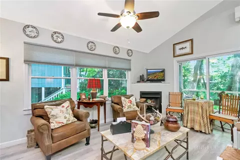 41 Valley Ln, Newland, NC 28657