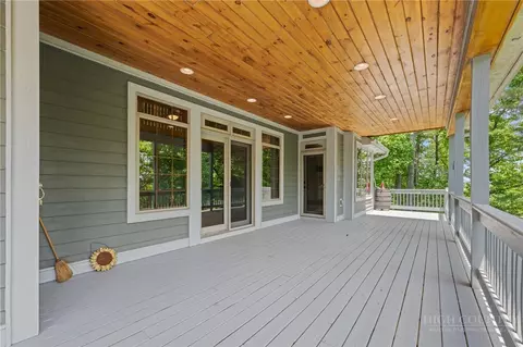Exterior - 128 E Pinecrest Ct, Boone, NC 28607 photo 5 of 9