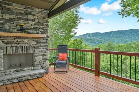 140 Lower Grouse Ridge Rd, Beech Mountain, NC 28604