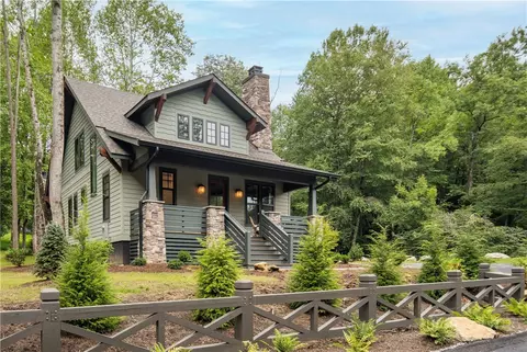 9391 Blackberry Rd, Lenoir, NC 28645