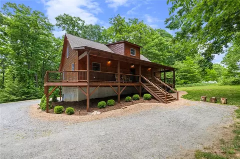 407 Signature Ridge Rd, Banner Elk, NC 28604