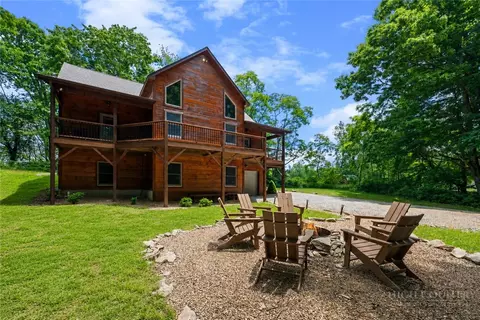 407 Signature Ridge Rd, Banner Elk, NC 28604
