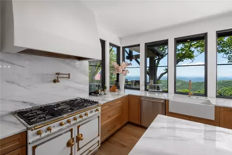 Kitchen - 597 Blazing Star Trl, Boone, NC 28607 photo 1 of 4