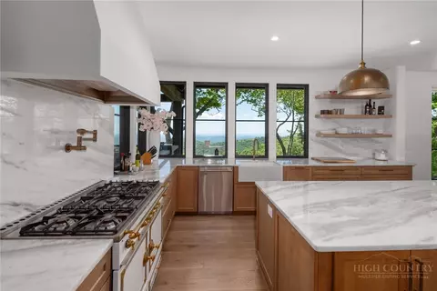 Kitchen - 597 Blazing Star Trl, Boone, NC 28607 photo 2 of 4