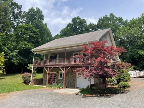 218 Jeannette Gln, West Jefferson, NC 28694