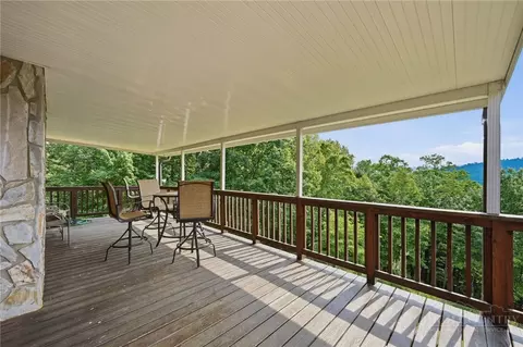 Exterior - 605 Valley View Dr, Purlear, NC 28665 photo 6 of 16