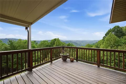 Exterior - 605 Valley View Dr, Purlear, NC 28665 photo 3 of 16