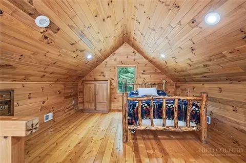 Bedroom - 605 Valley View Dr, Purlear, NC 28665 photo 1 of 5