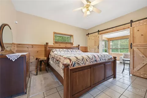 Bedroom - 605 Valley View Dr, Purlear, NC 28665 photo 3 of 5