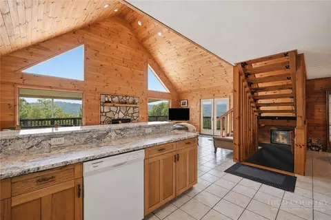 Kitchen - 605 Valley View Dr, Purlear, NC 28665 photo 3 of 3
